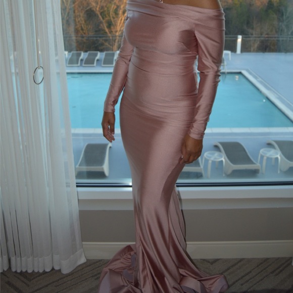 Dress - Picture 2 of 3